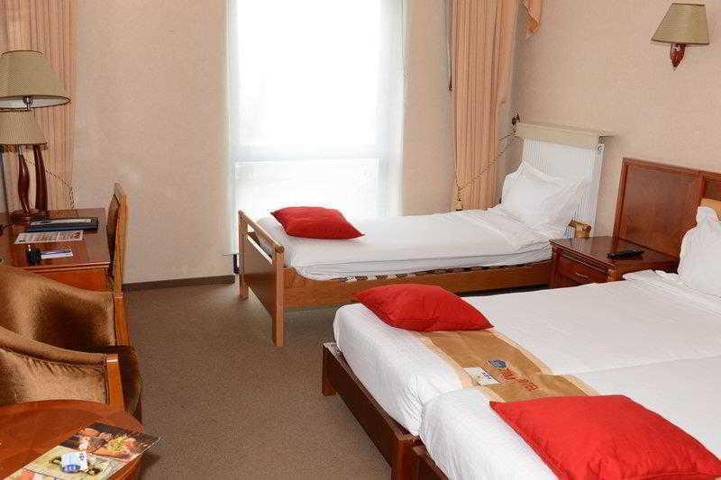 B-inn Hotel 3*