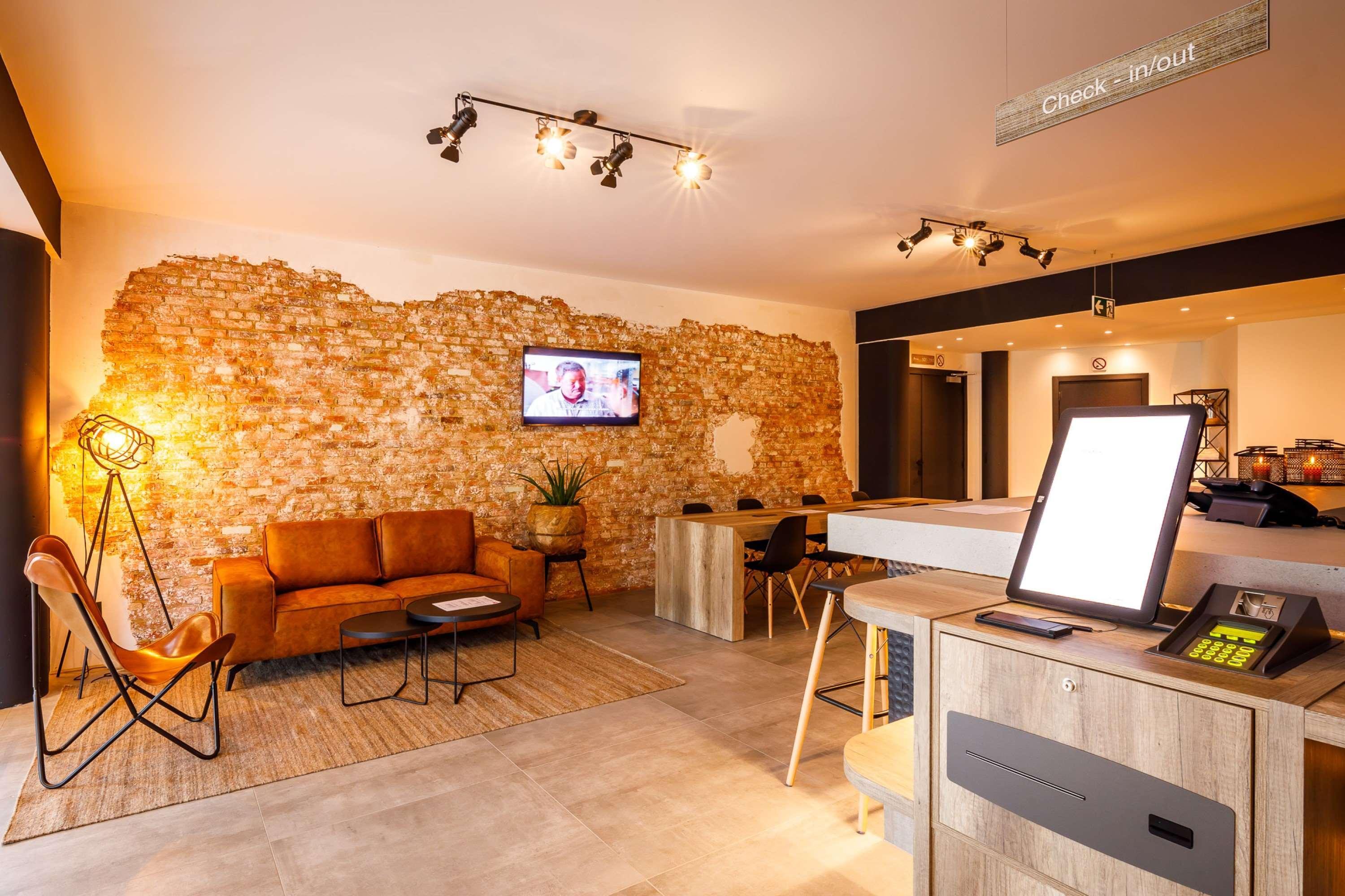 Hotel B-inn